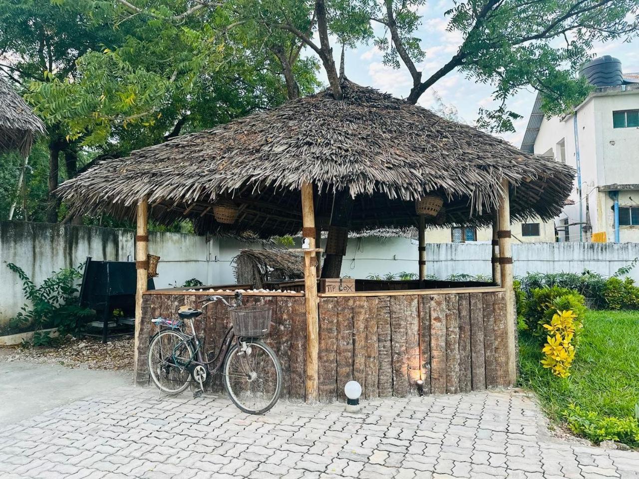 Zanzigo Hotel Нунгви Екстериор снимка