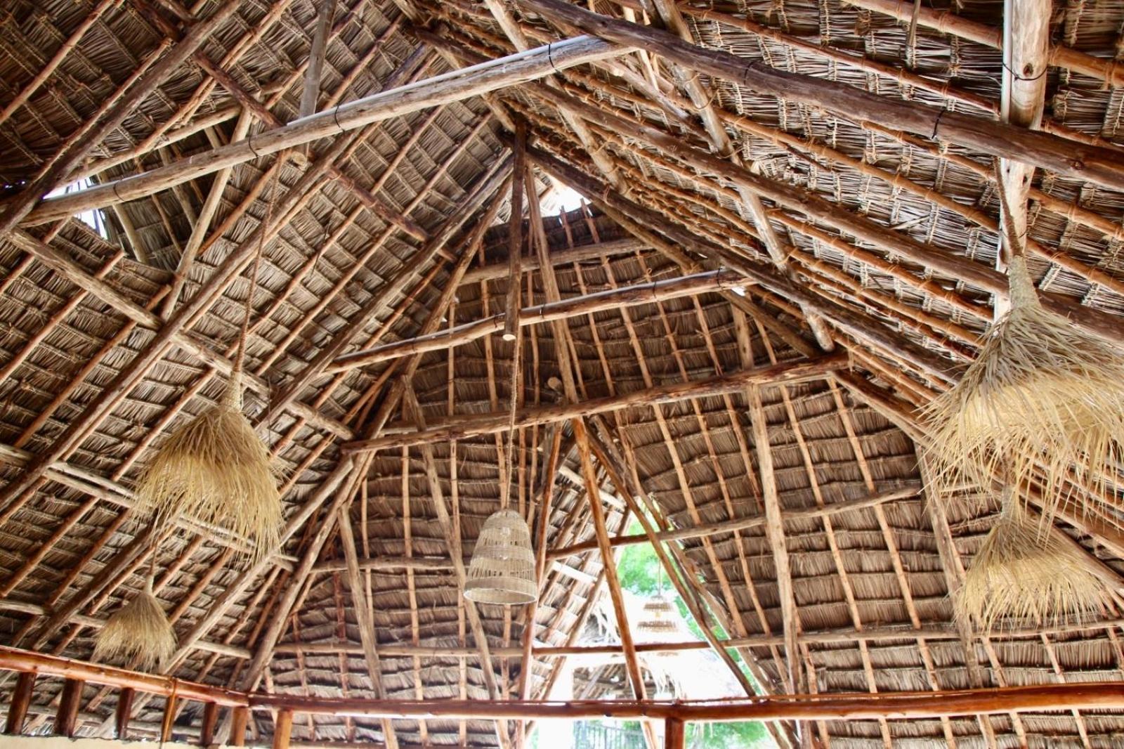Zanzigo Hotel Нунгви Екстериор снимка